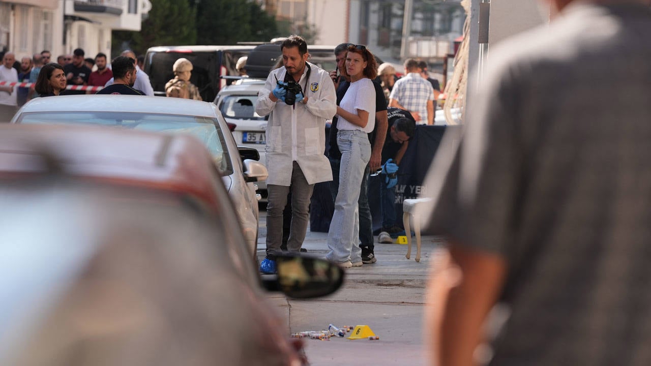 İzmir'de karakola saldıran 16 yaşındaki çocuk öldü!