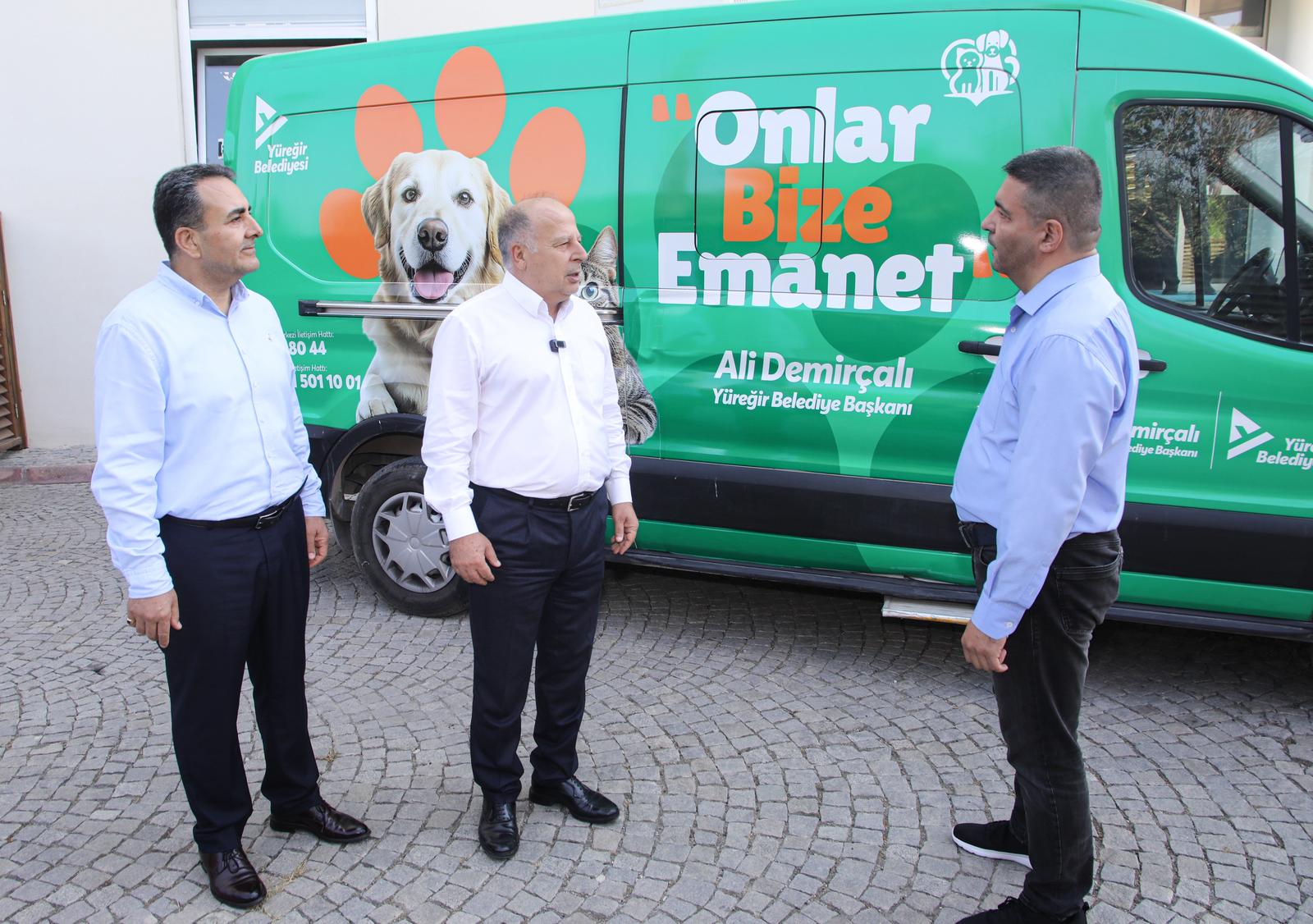 Yüreğir’de Can Dostlara Yeni Araç