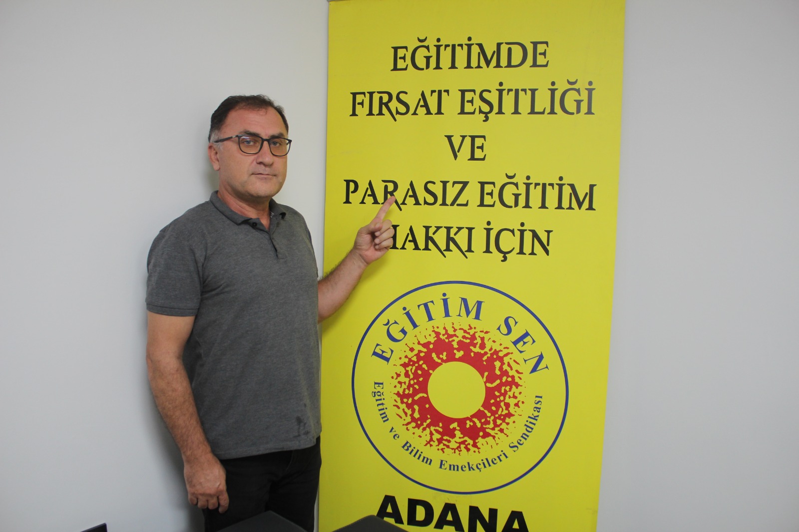 Adana'da, deprem sonrası hasarlı okulların durumu belirsiz