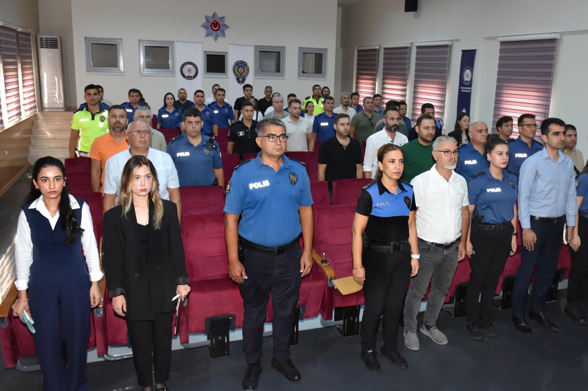 Adana Emniyetinde, 'İntiharı Önleme Sempozyumu' yapıldı