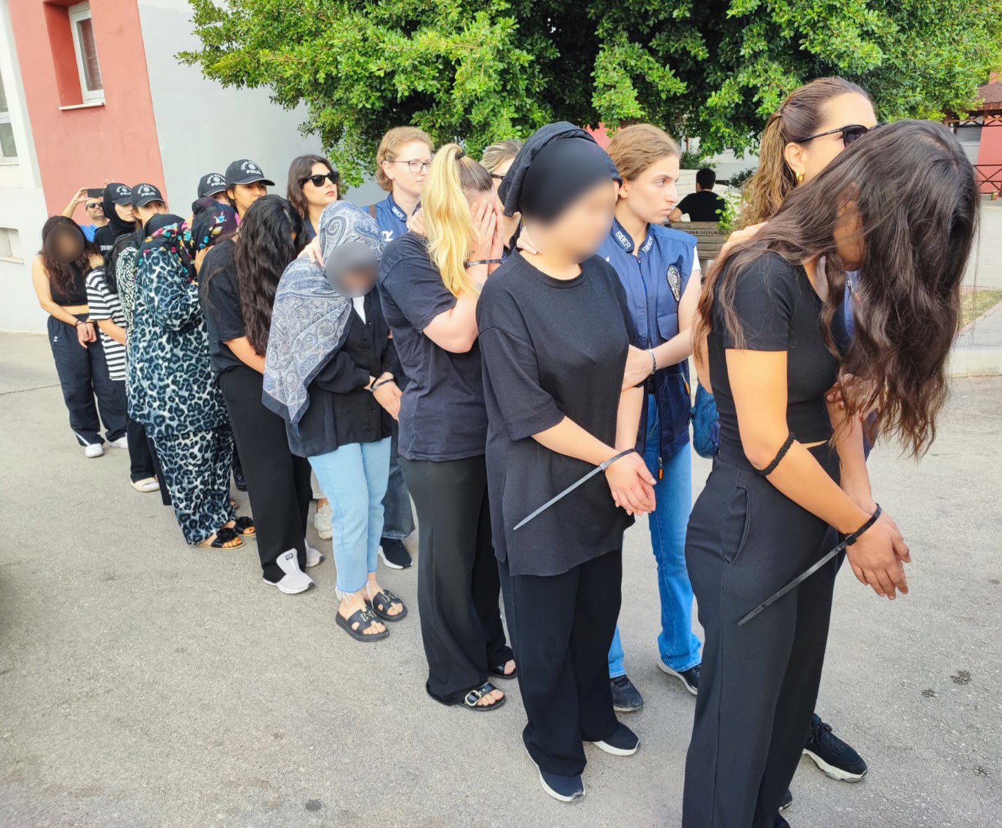 Bahis şebekesi adliyeye sevk edildi: Günlük 24 milyon lira kazanıp kriptoya çevirmişler