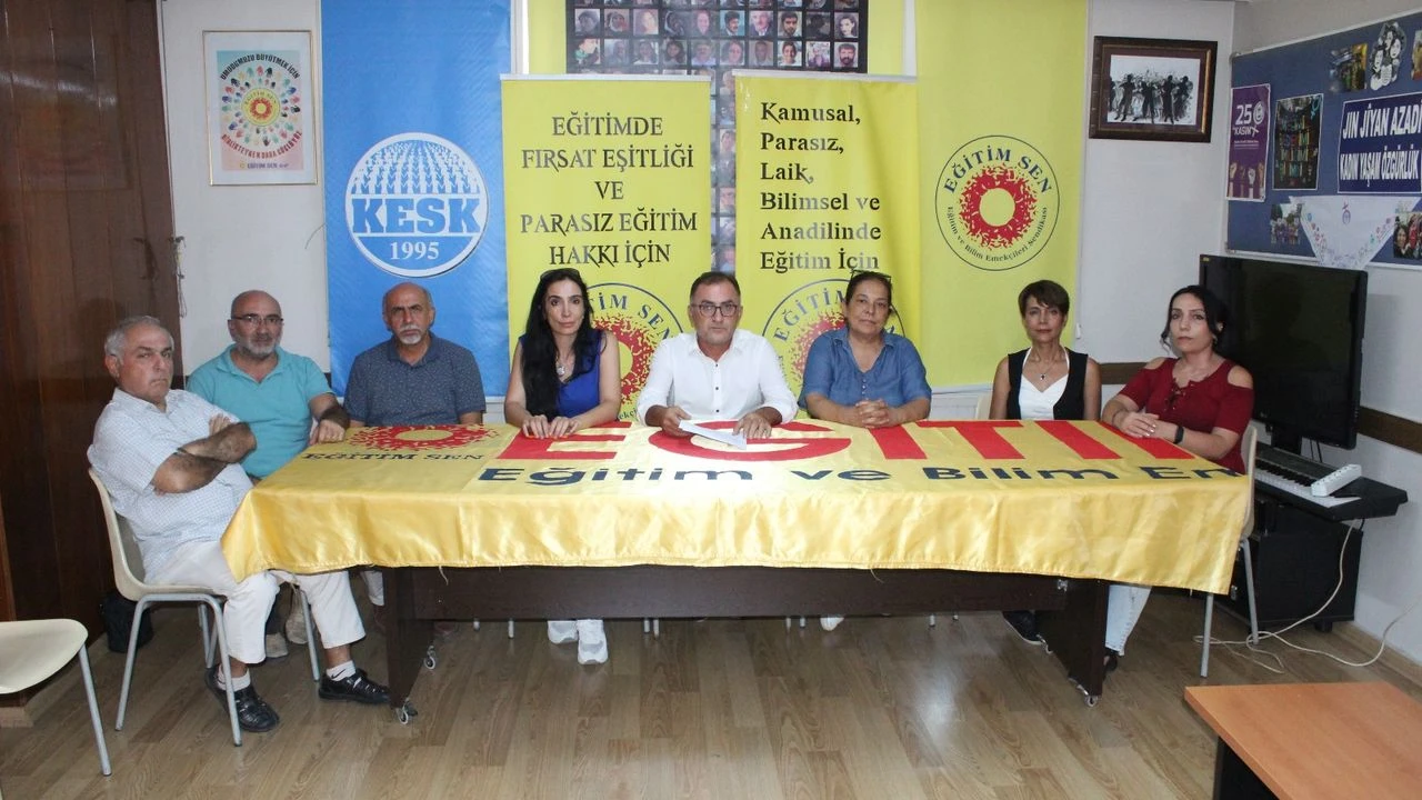 Eğitim Sen Adana Şubesi’nden Milli Eğitim Bakanı'na tepki: “Öğretmenleri Ayrıştırmak Yerine Sorunlara Çözüm Üretin”