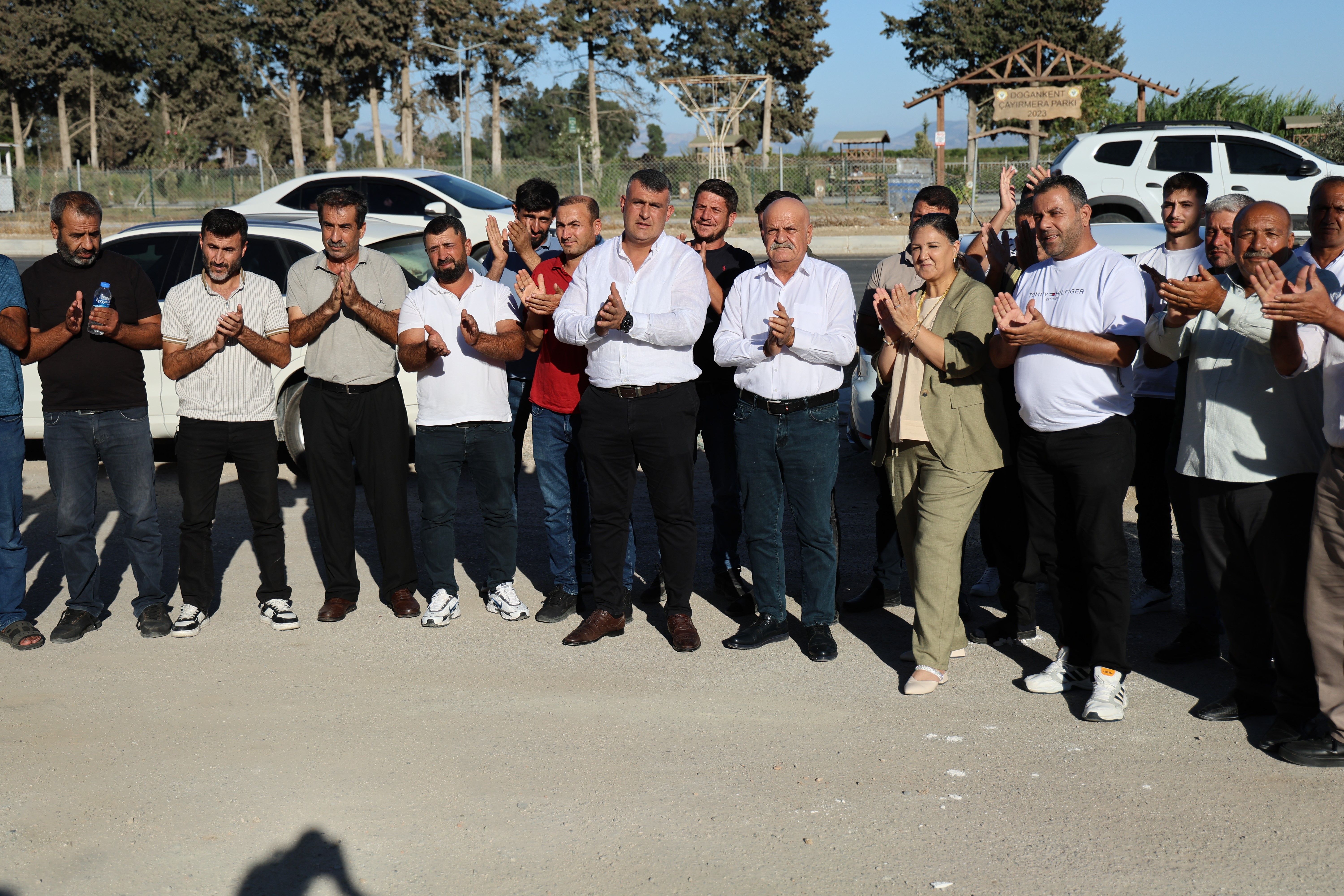 Tarım işçilerinden 'Yevmiye' eylemi: Budama işçisi 2500 TL alıyor, tarım işçisi de en az 1500 almalı