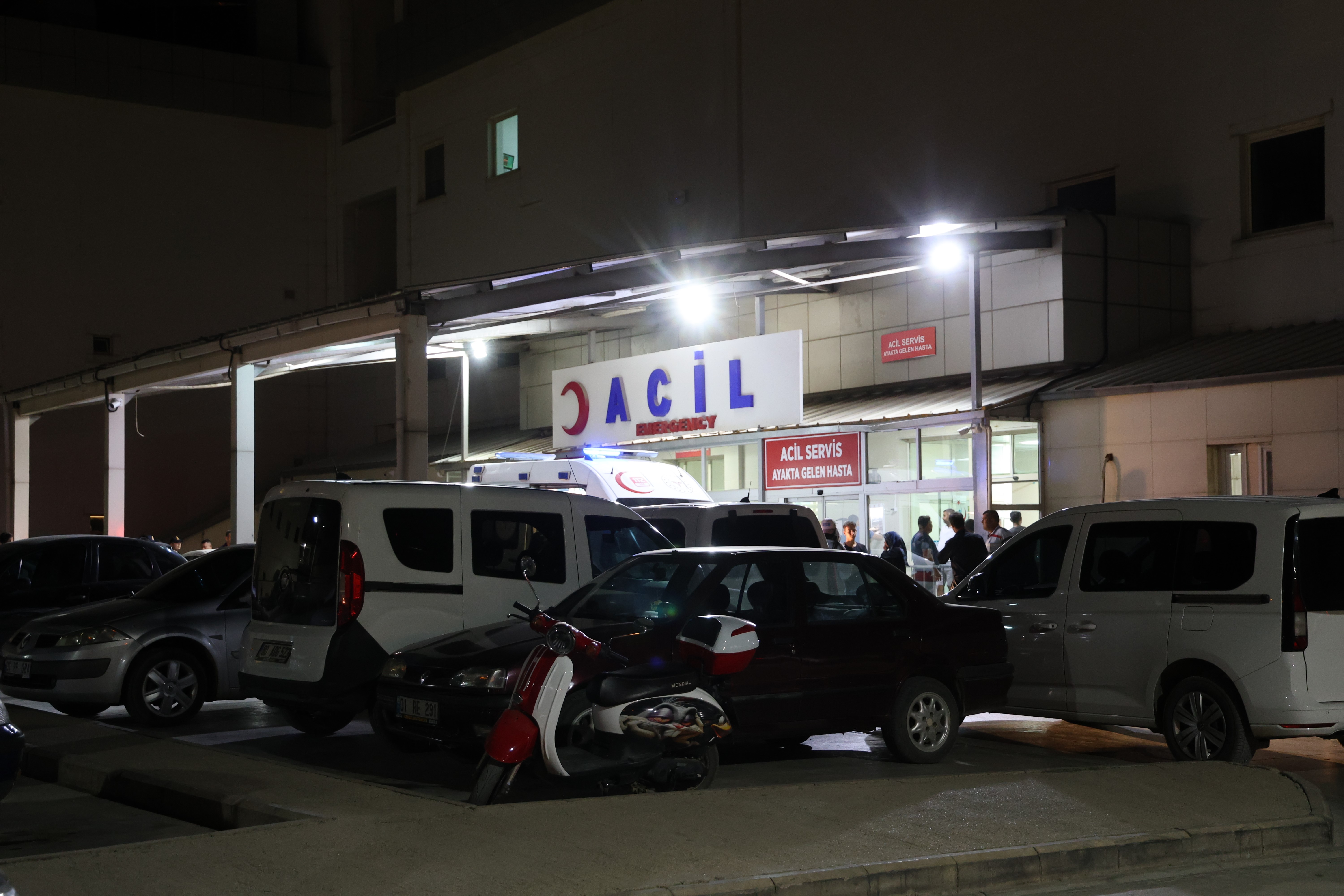 Düğünde tartışma kavgaya dönüştü: 2 yaralı