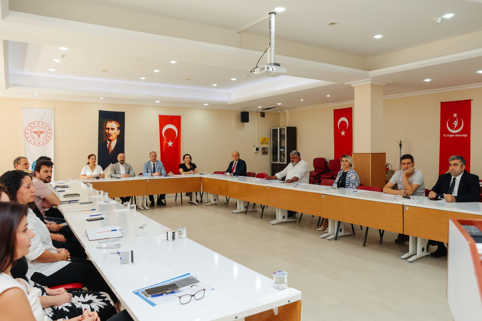 Nacar, ilçelerdeki sağlık hizmetlerini değerlendirdi