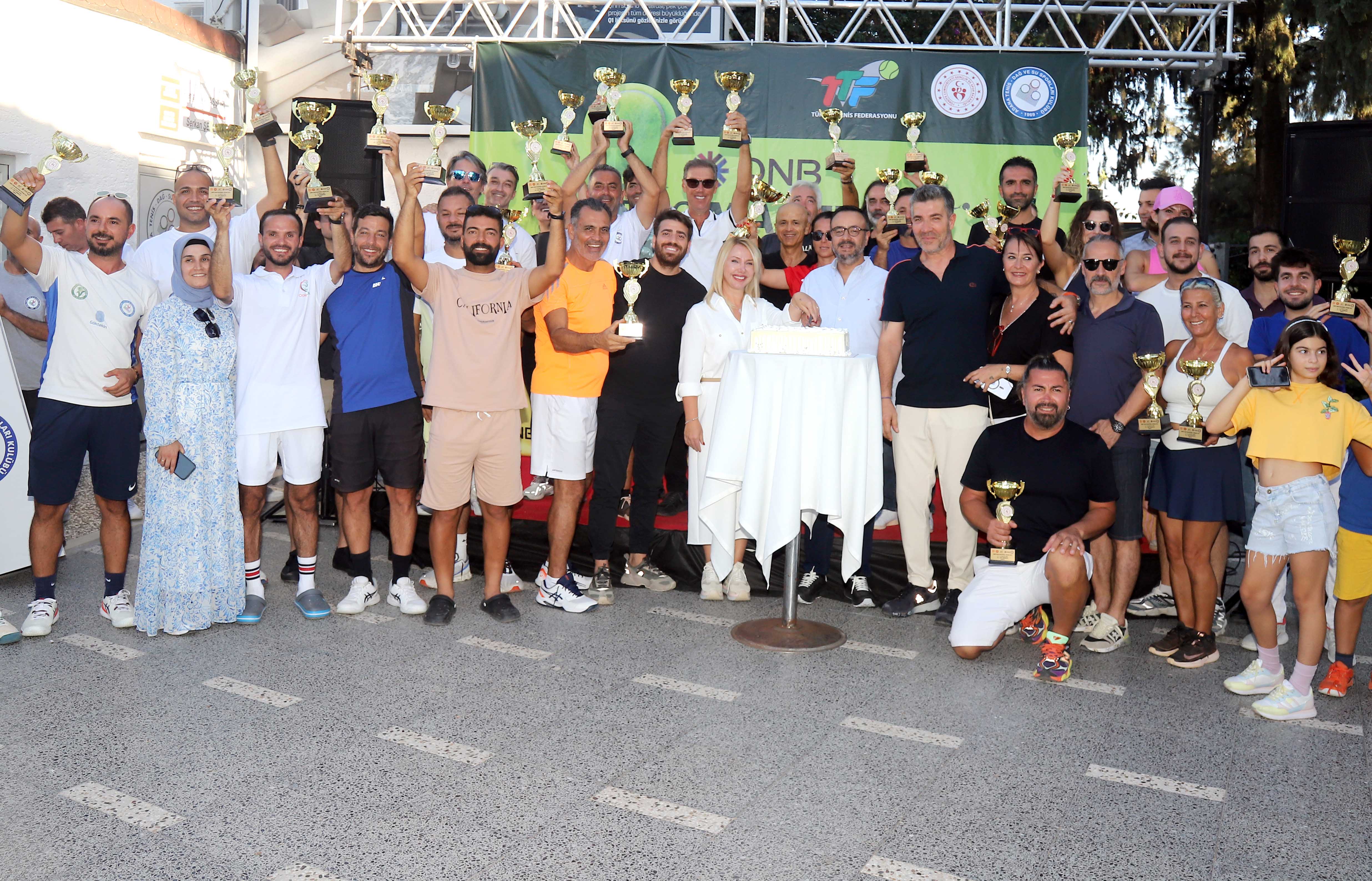 Adana’da Tenis Şöleni Yaşandı