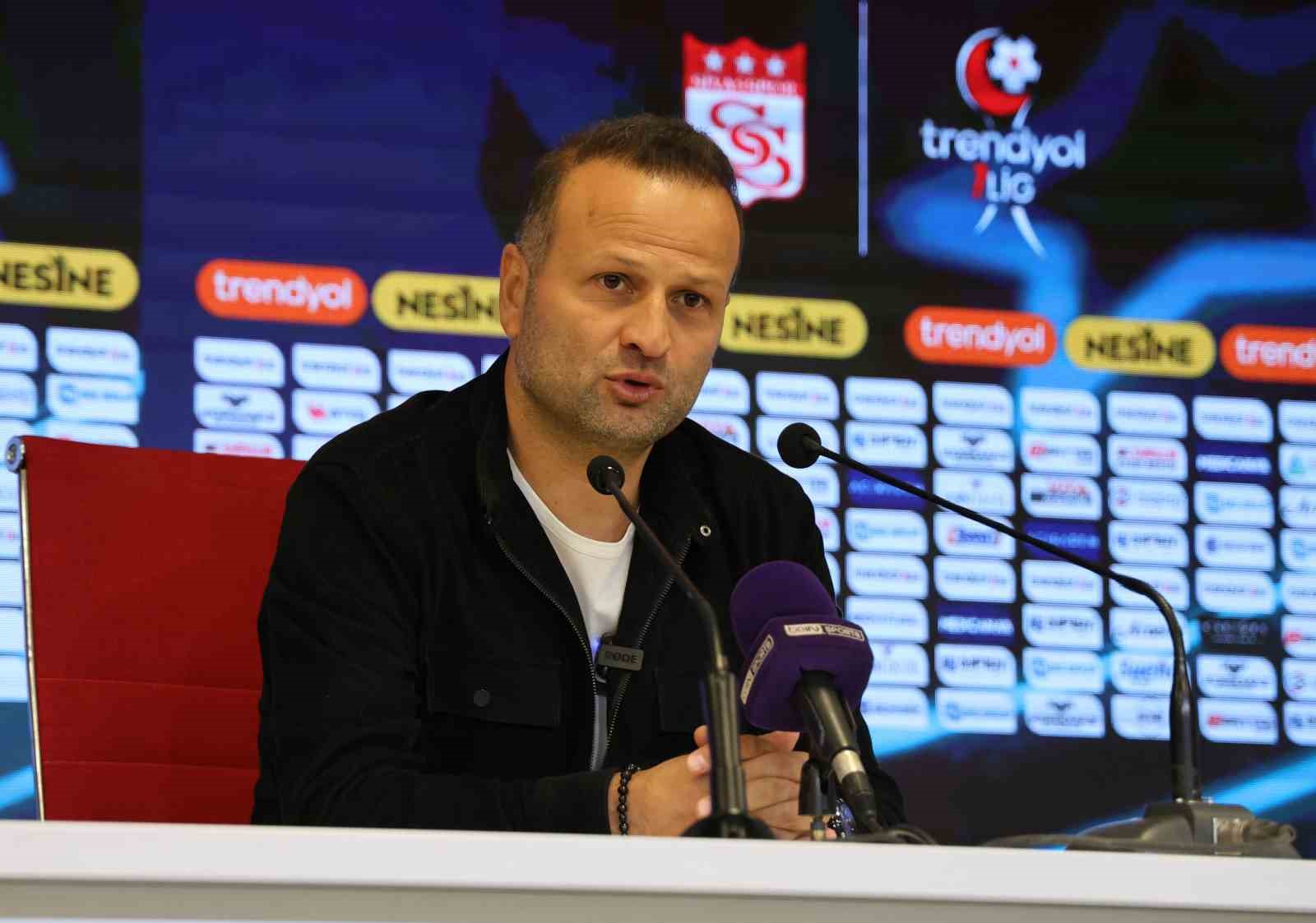 Sivasspor teknik direktörü, Adana Demirspor maçının ardından konuştu!