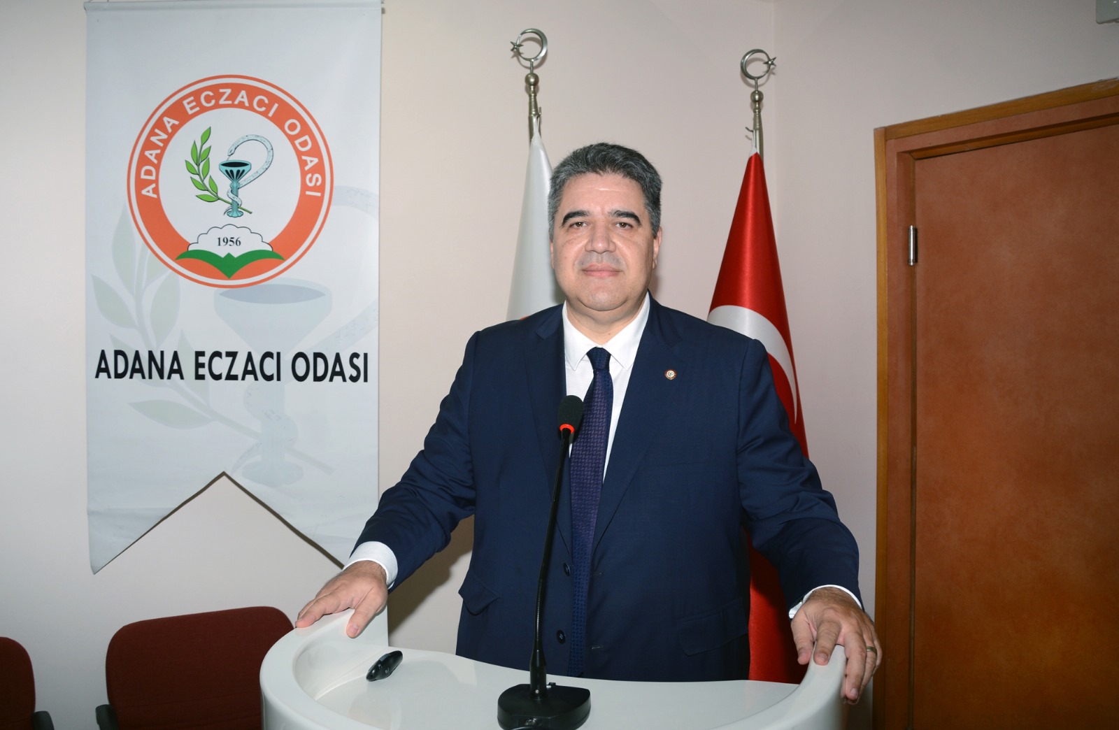 Adana Eczacı Odası üyeleri yeni başkanını seçmek için sandık başına gitti