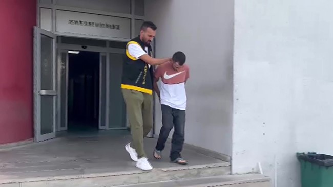 Şehir hastanesinin otoparkından iki motosiklet çaldı: O anlar kameraya yansıdı