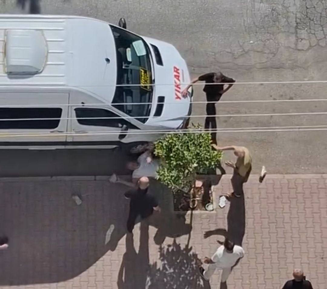 Adana’da bıçaklama anı saniye saniye görüntülendi