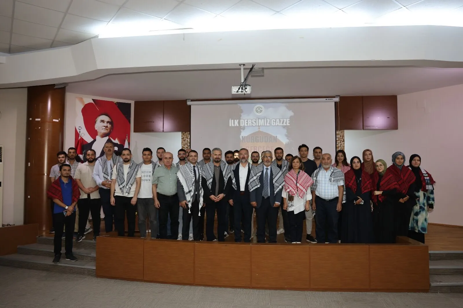 Akademik yılın ilk dersinde, Gazze’deki insanlık dramı konuşuldu