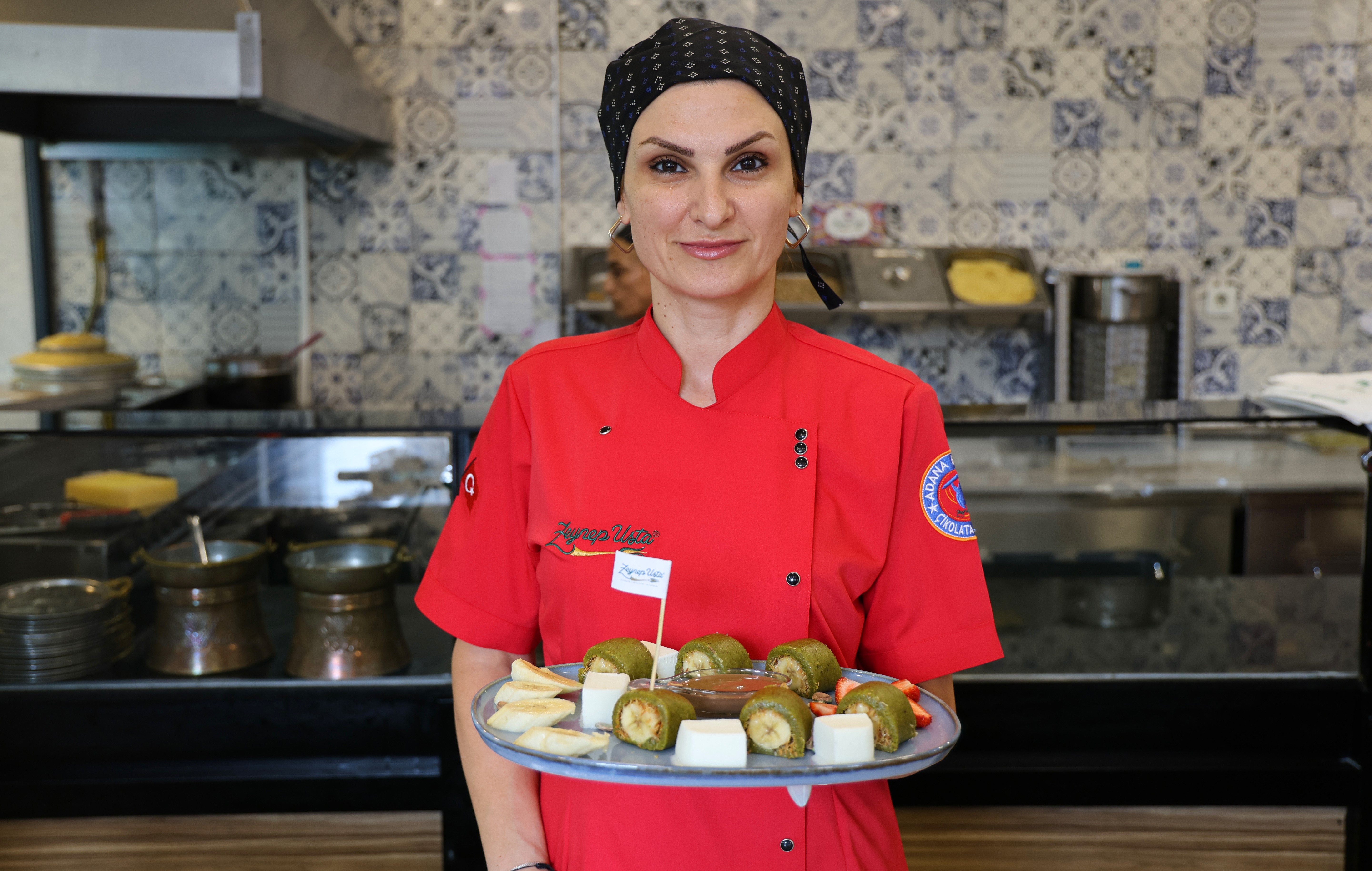 Uzak Doğu'dan gelen müşterilerinden esinlendi, 'Sushi Kadayıf' yaptı