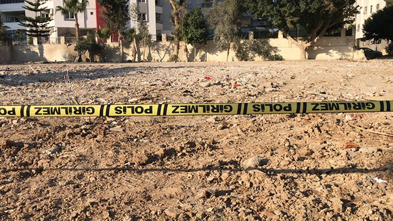 Adana'da, 4 kişinin hayatını kaybettiği Özgür Apartmanı davası ertelendi!