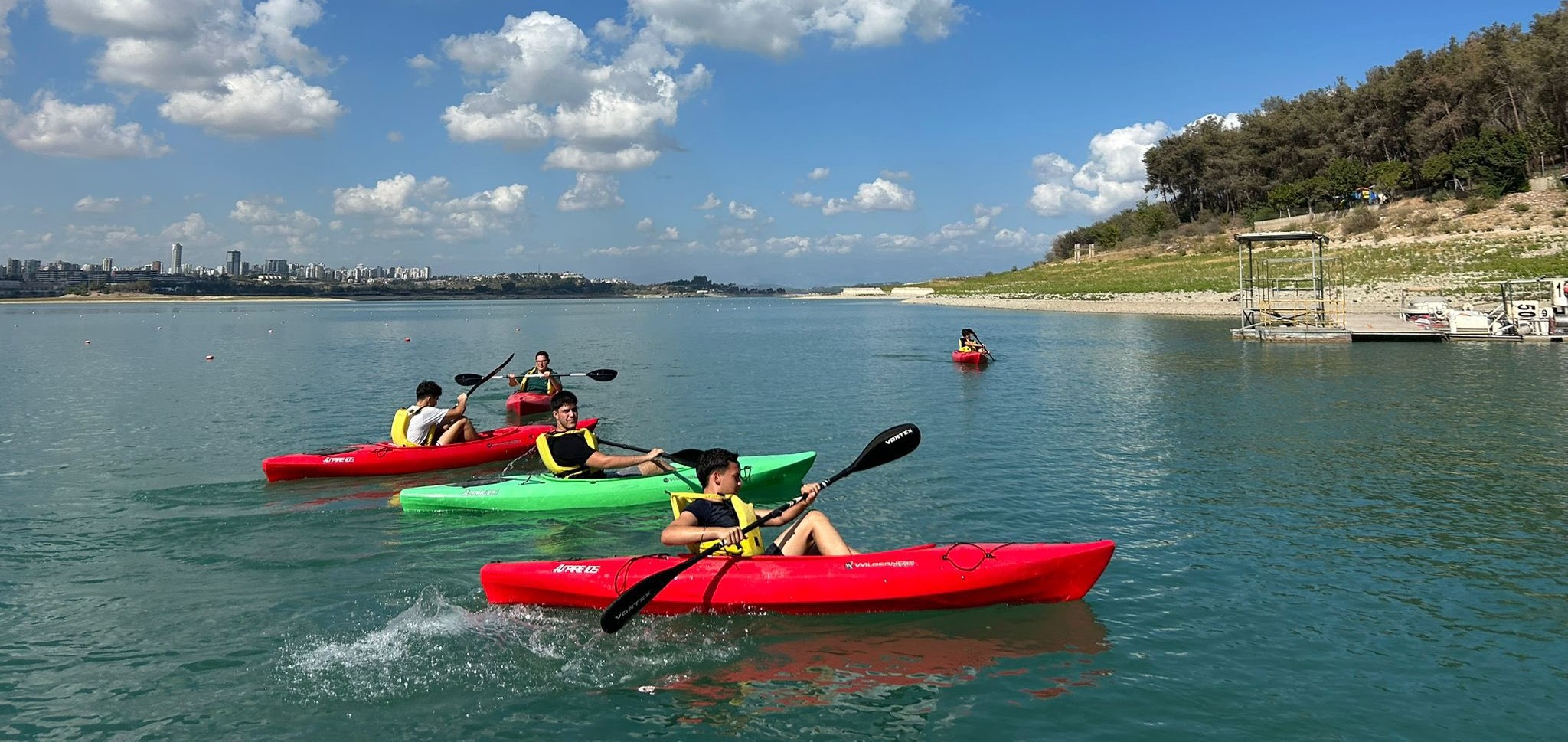 Adana'da, gençler kano etkinliğinde buluştu