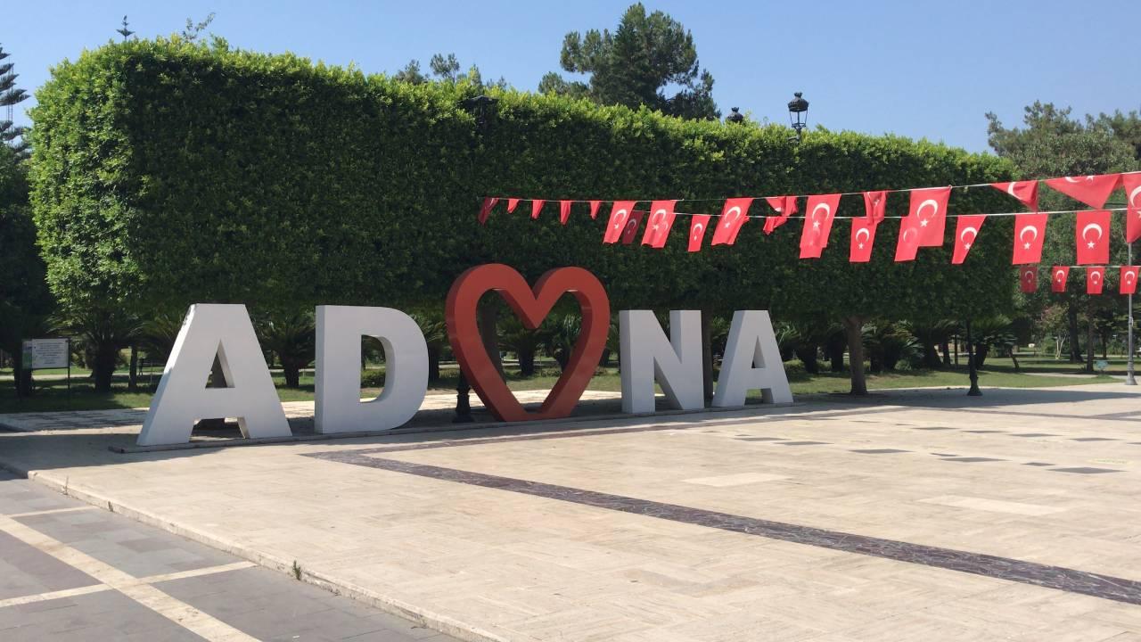 Adana'da, erkek nüfus mu kadın nüfus mu fazla?