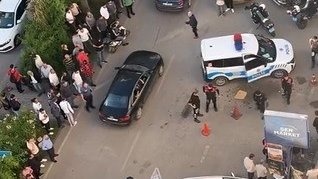 Pompalı tüfekle havaya ateş açıp kaçtı