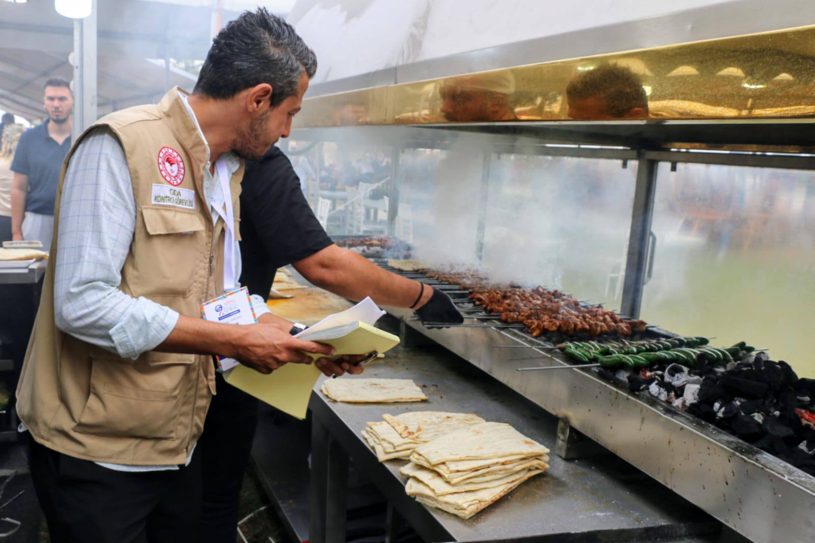 Adana Lezzet Festivali’nde, gıda güvenliği denetimi yapıldı