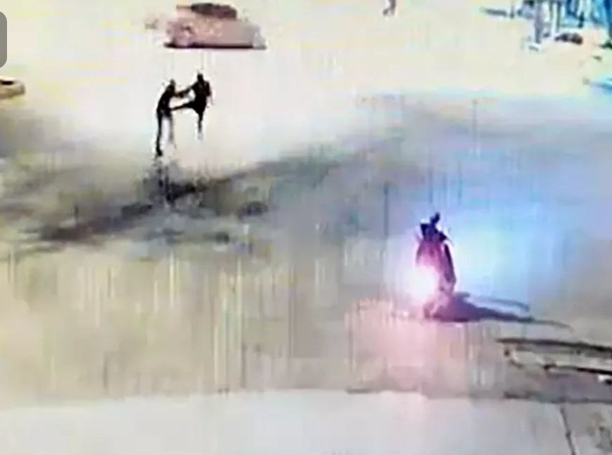 Öldürülen 3 çocuk babasına tuzak kuruldu iddiası: Bıçaklandığı anlar ortaya çıktı!