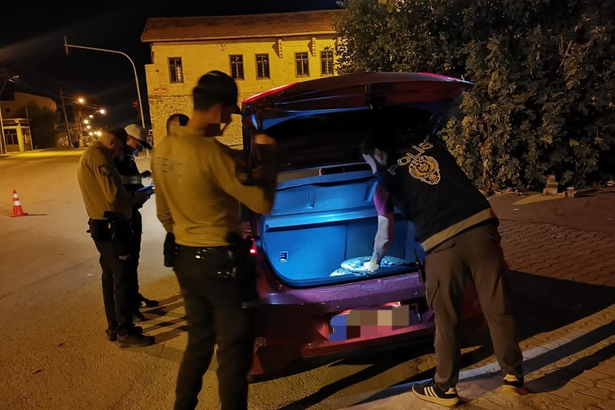 Kozan'da, modifiye araçlara ceza yağdı!