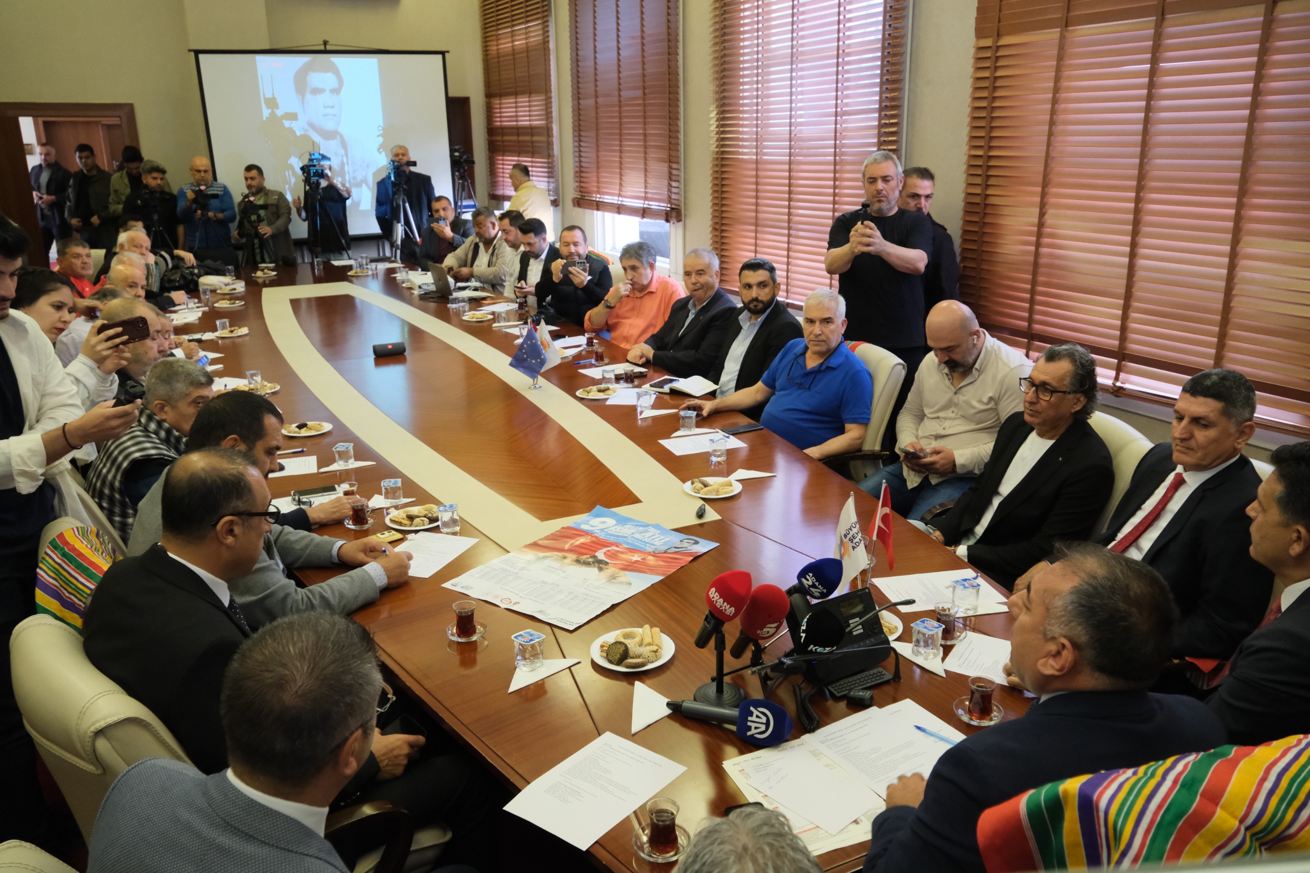 9. İsmet Atlı Karakucak Güreşleri, 19 Ekim 2025 Pazar günü Kozan’da yapılacak.