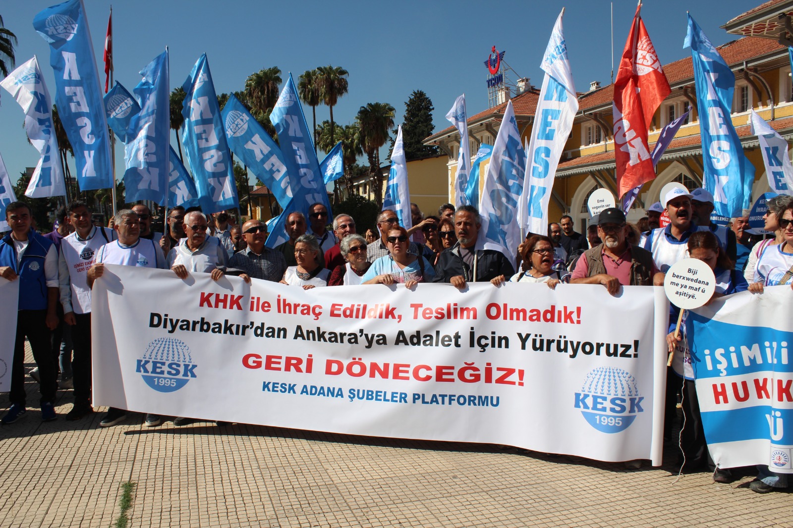 KESK, adalet yürüyüşünü Adana’da sürdürdü