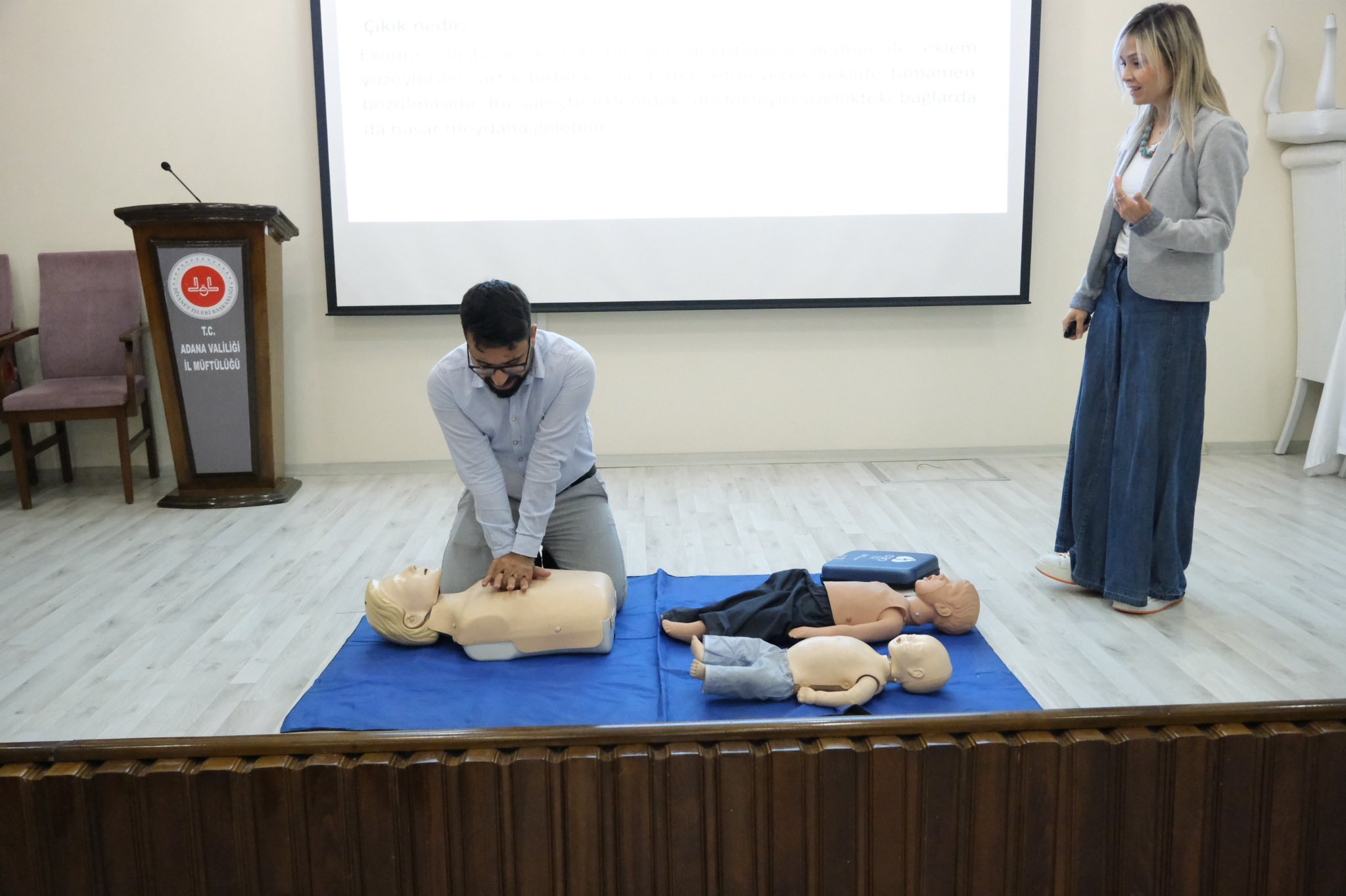 Adana İl Müftülüğü personelleri, ilk yardım eğitimi aldı