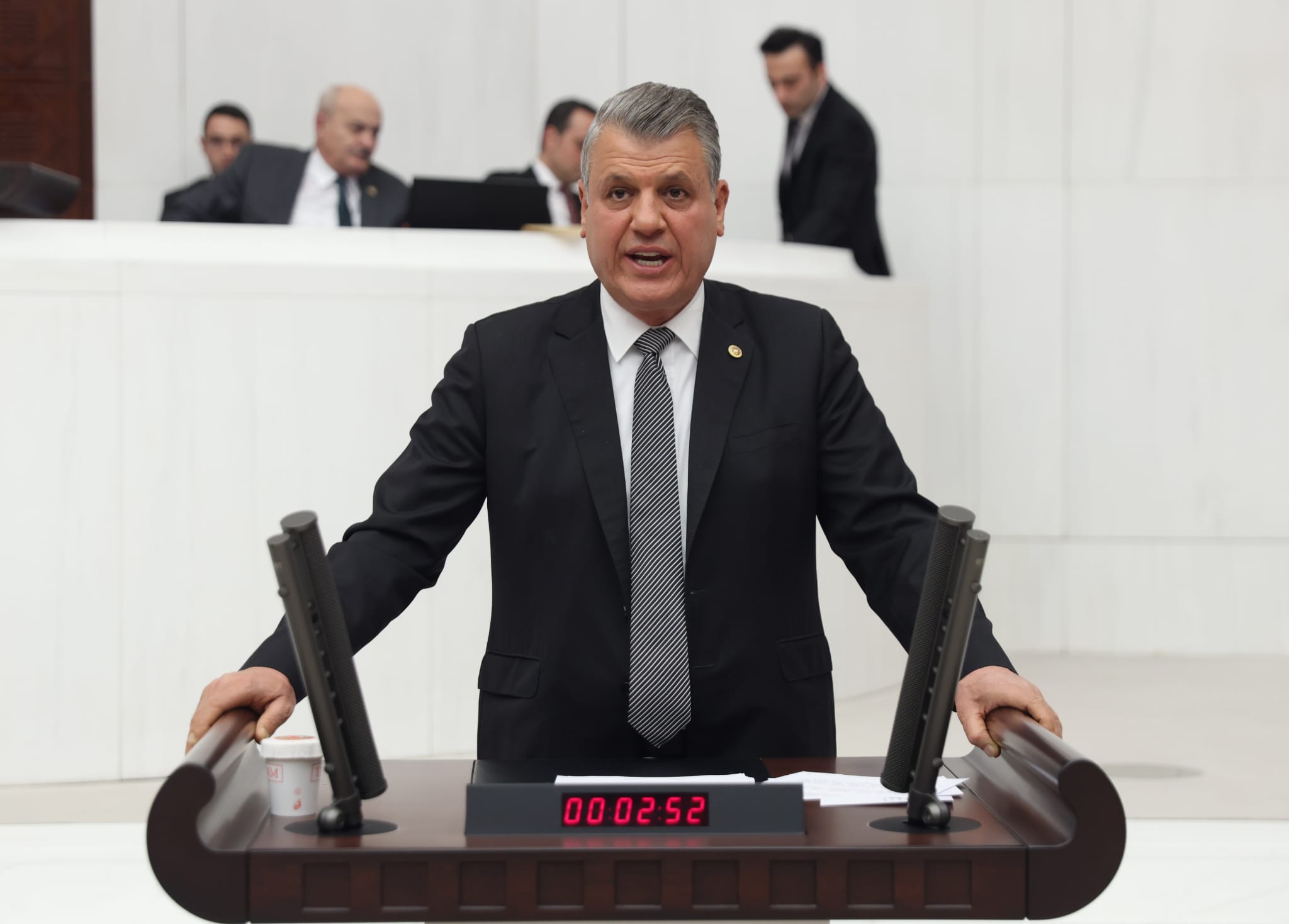 "Faiz lobisi iş başında"