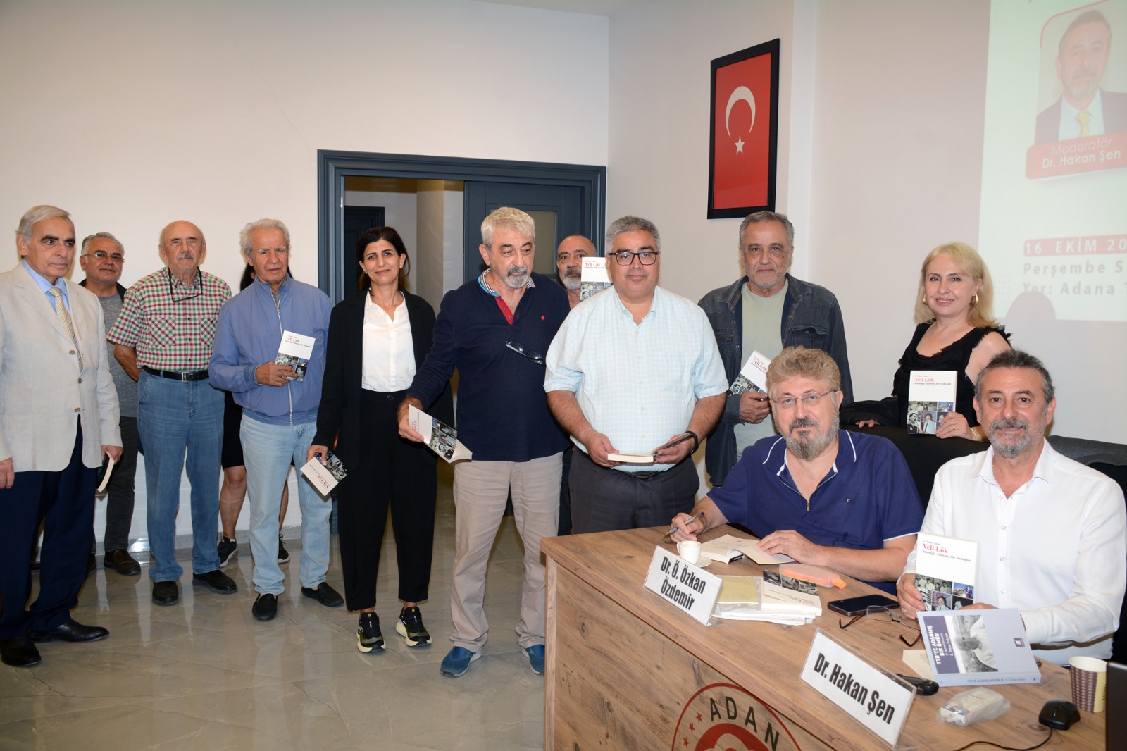 “İnsanlığa Adanmış Bir Hekimlik: Veli Lök” kitabı, Adana’da tanıtıldı