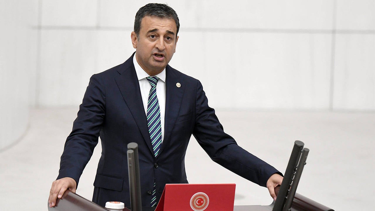 CHP'li Bulut: İletişim Başkanlığı harcamalarda Saray'la yarışıyor!