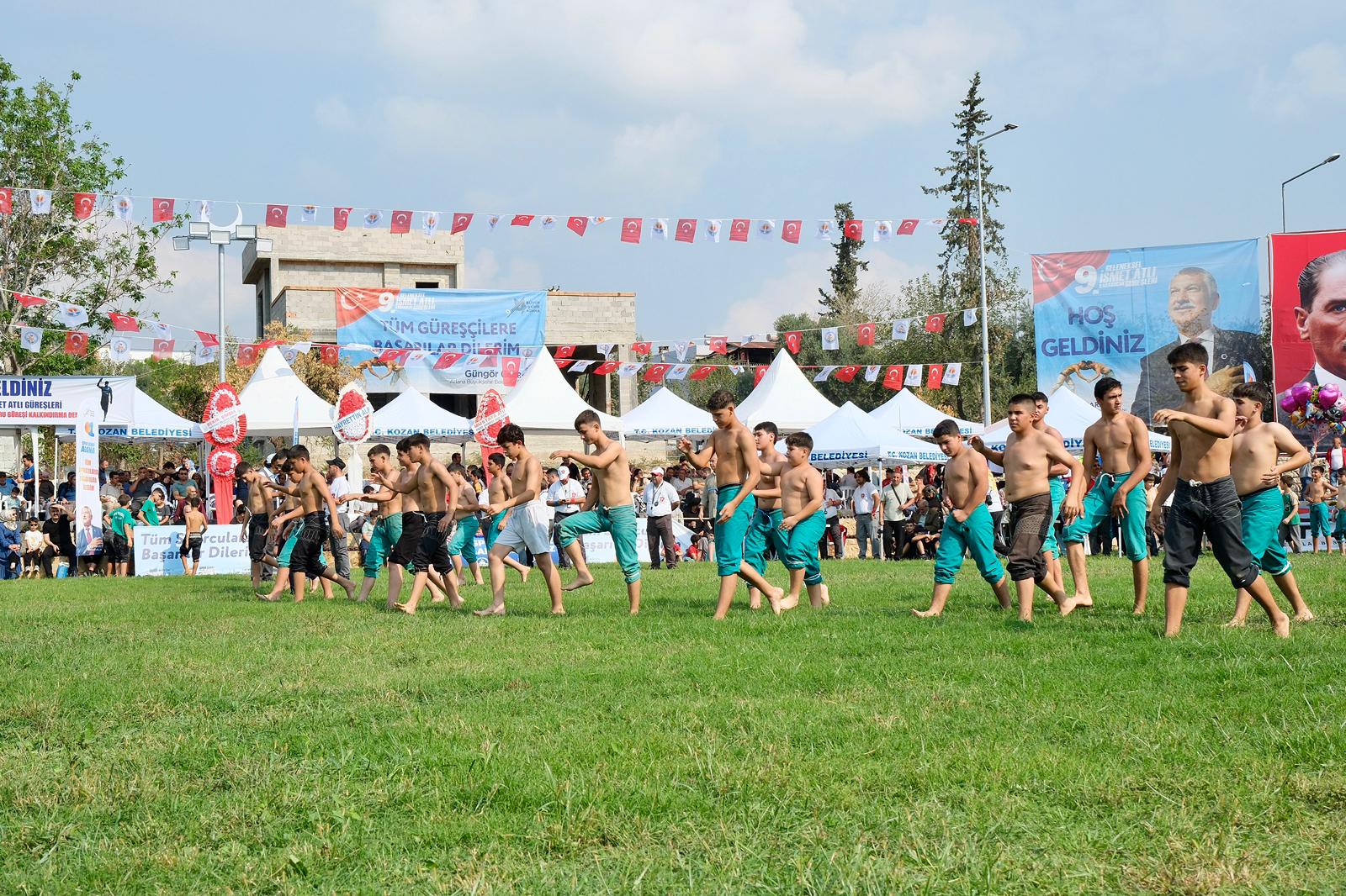 9. Geleneksel İsmet Atlı Karakucak Güreşleri başladı: Yaklaşık bin sporcu er meydanına çıktı