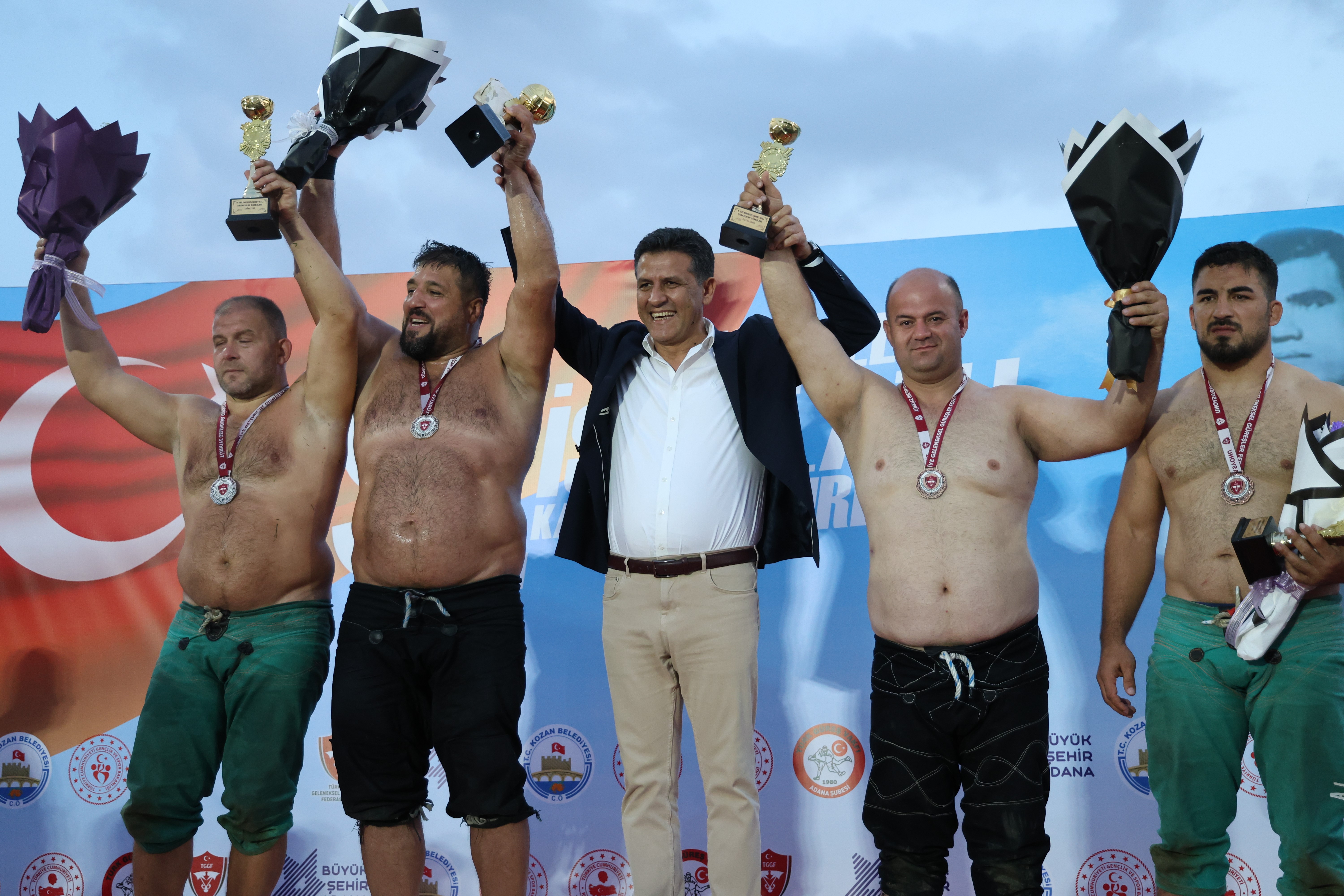 İsmet Atlı Karakucak Güreşleri'ni Recep Kara kazandı