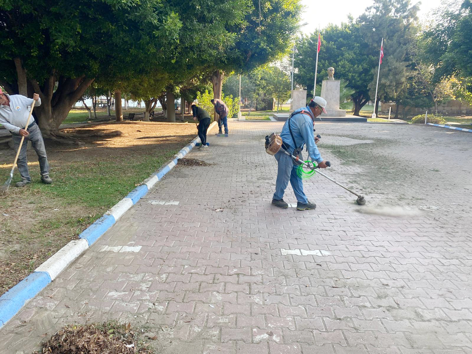 Yumurtalık Belediyesi'nden yeşil alan ve gıda güvenliği hamlesi