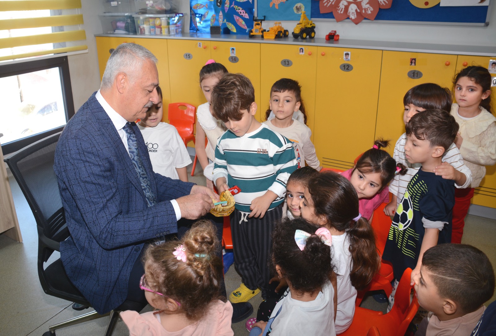 3-5 yaşındaki çocuklara, diş fırçalama teknikleri anlatıldı