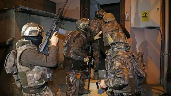 Adana dahil 9 ilde operasyon! Çok sayıda gözaltı var!