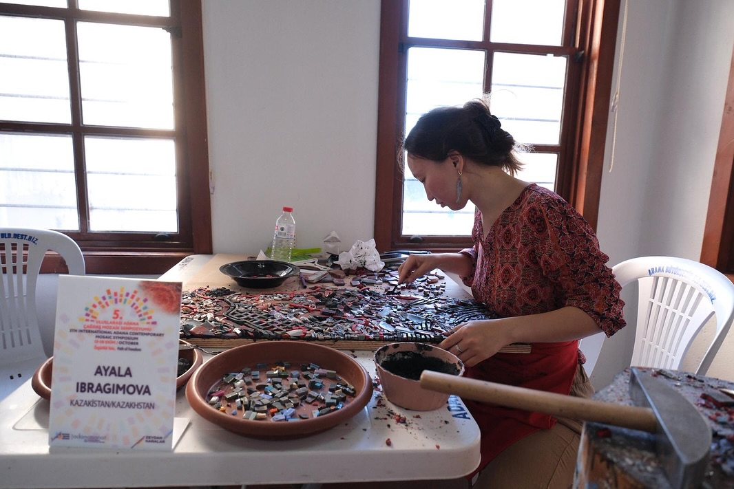 Adana'da Uluslararası Çağdaş Mozaik Sempozyumu devam ediyor