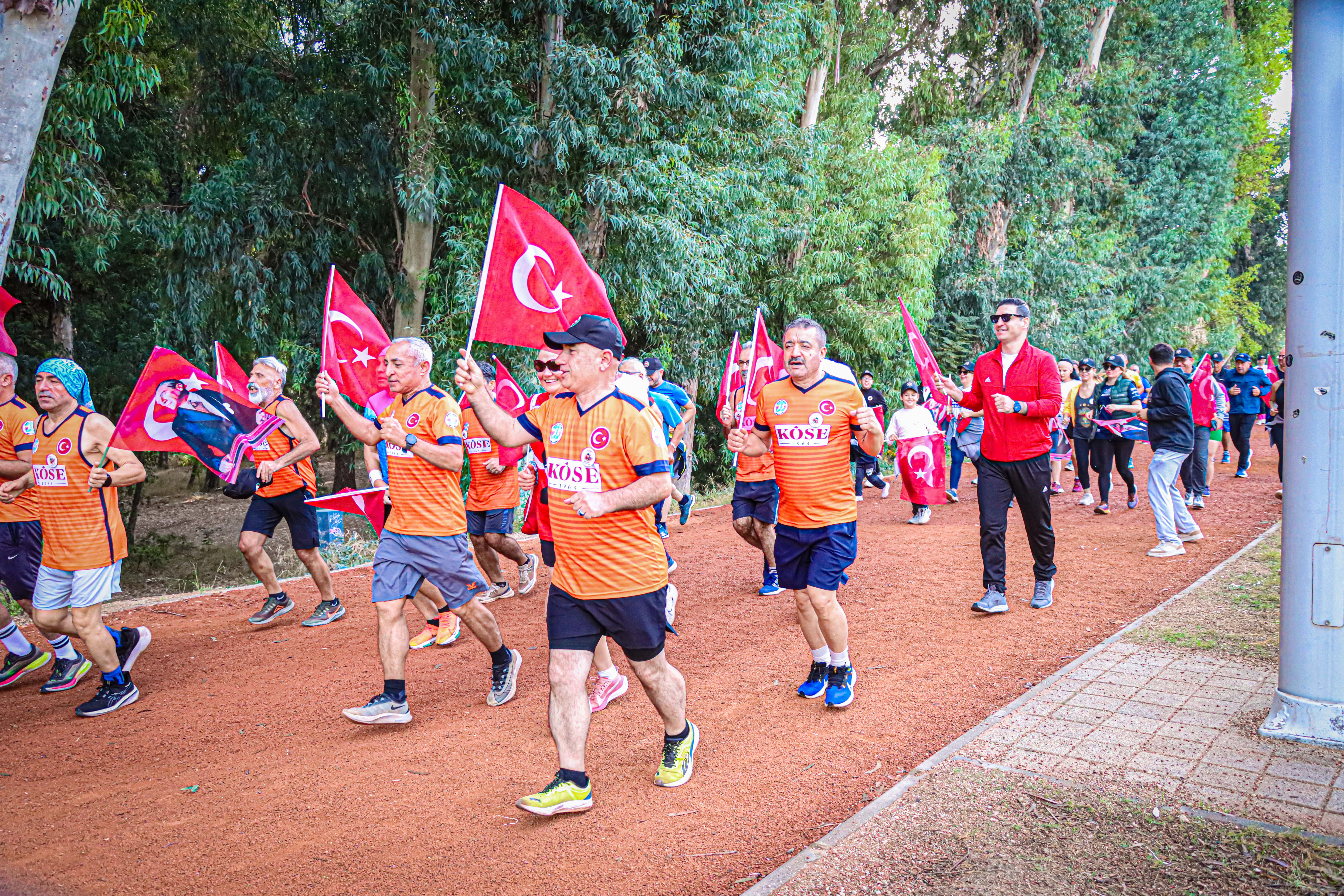 Adana Barosu, 'Cumhuriyet Bayramı' coşkusunu sporla birleştirdi