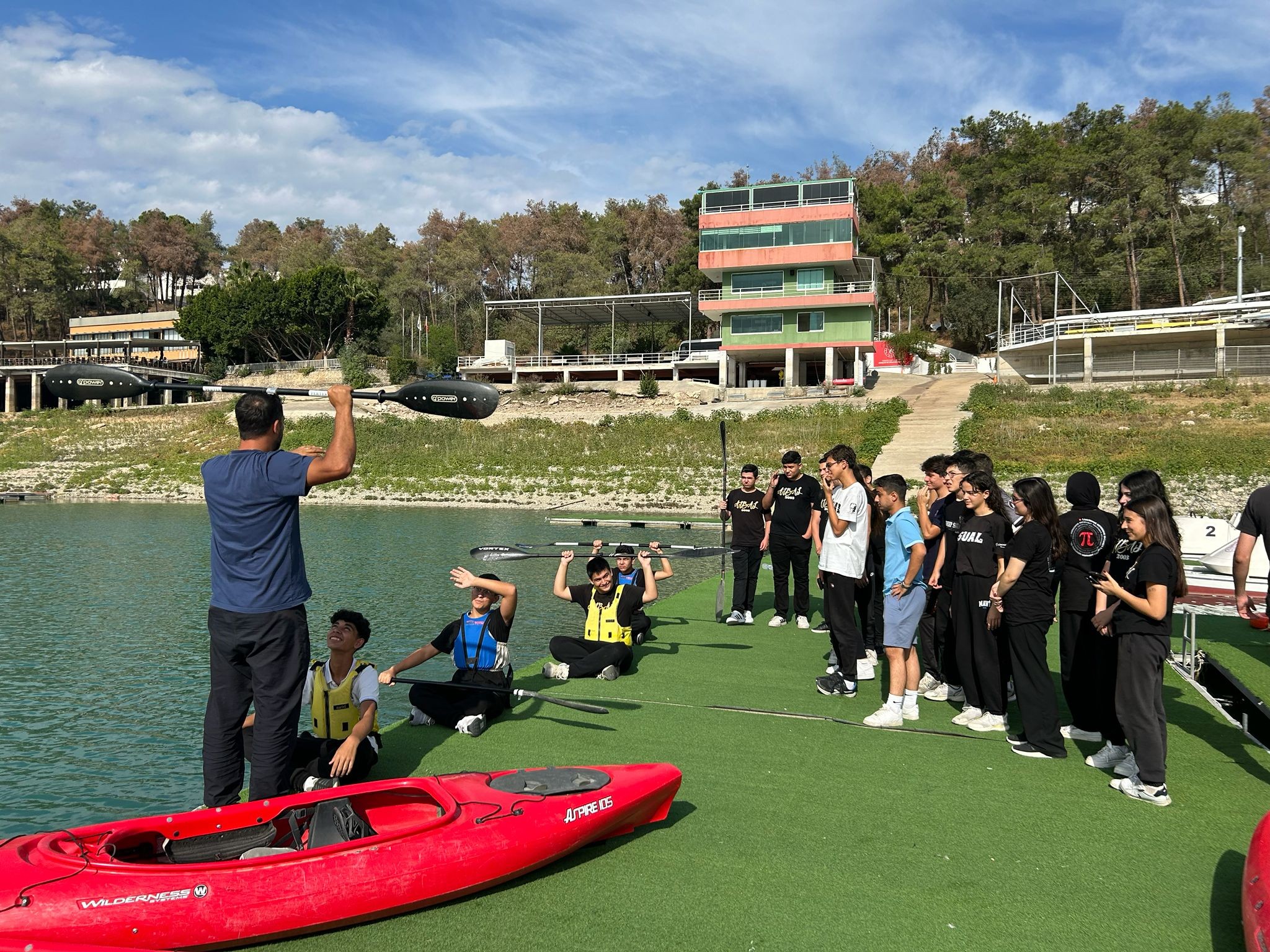 Adana’da gençler, kürek çekerek Cumhuriyet Bayramı'nı kutladı