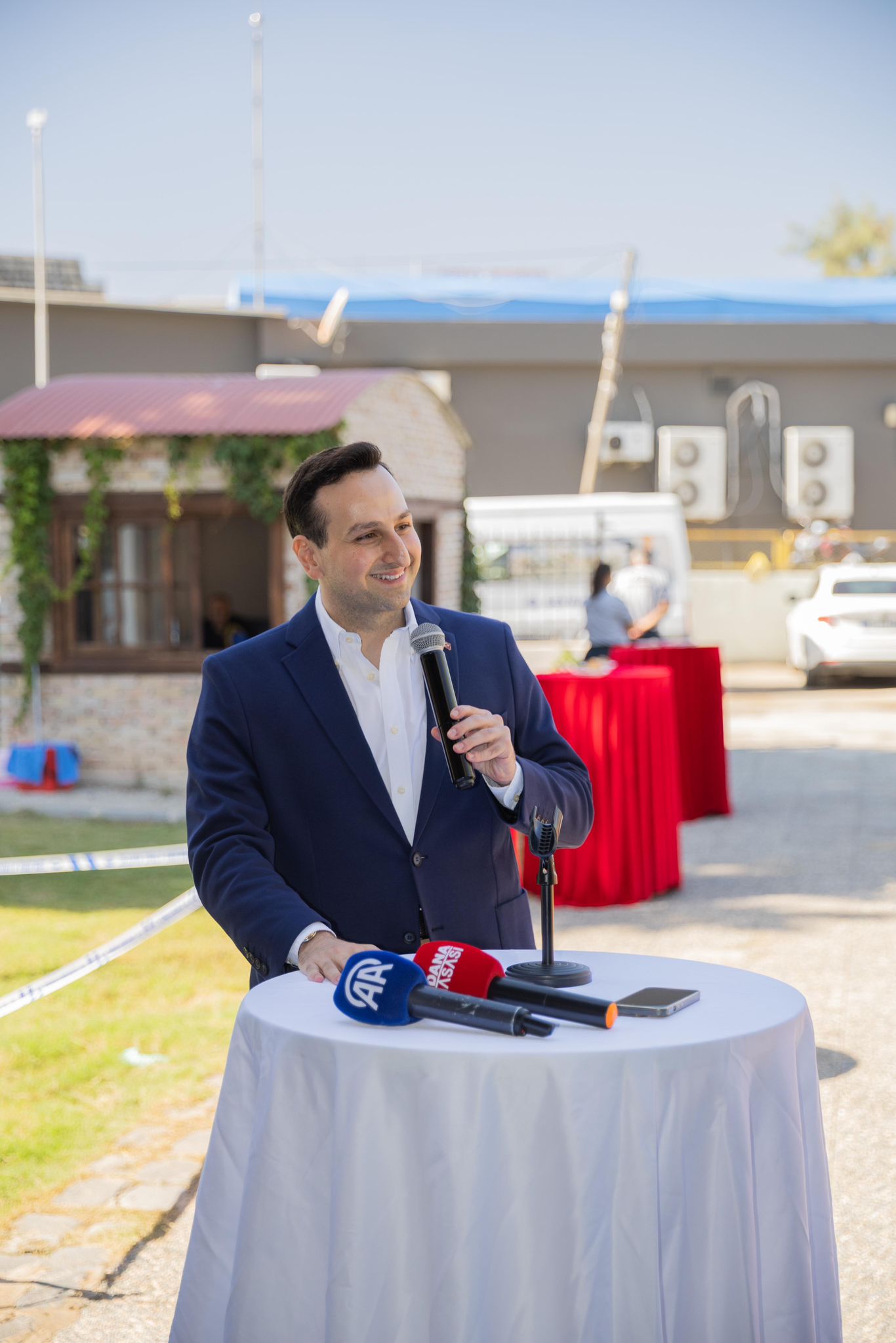 Gazioğlu’ndan Bienal'e davet!