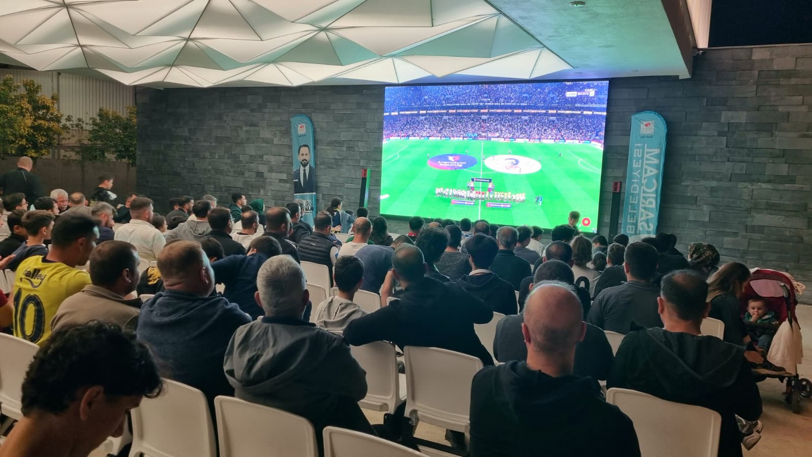 Sarıçam'da derbi coşkusu Ferdi Tayfur sanat merkezi ve müzesinde yaşandı