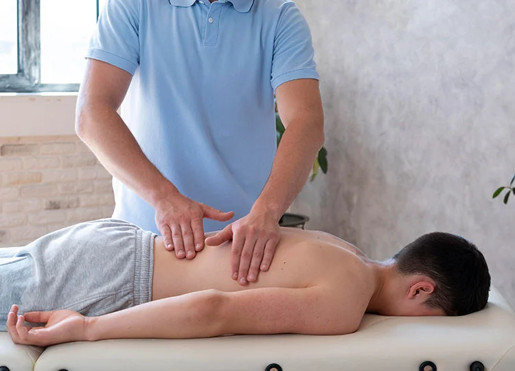 Uzmanı uyardı: "Radyolojik tetkik olmadan herhangi bir masaj yaptırmayın"