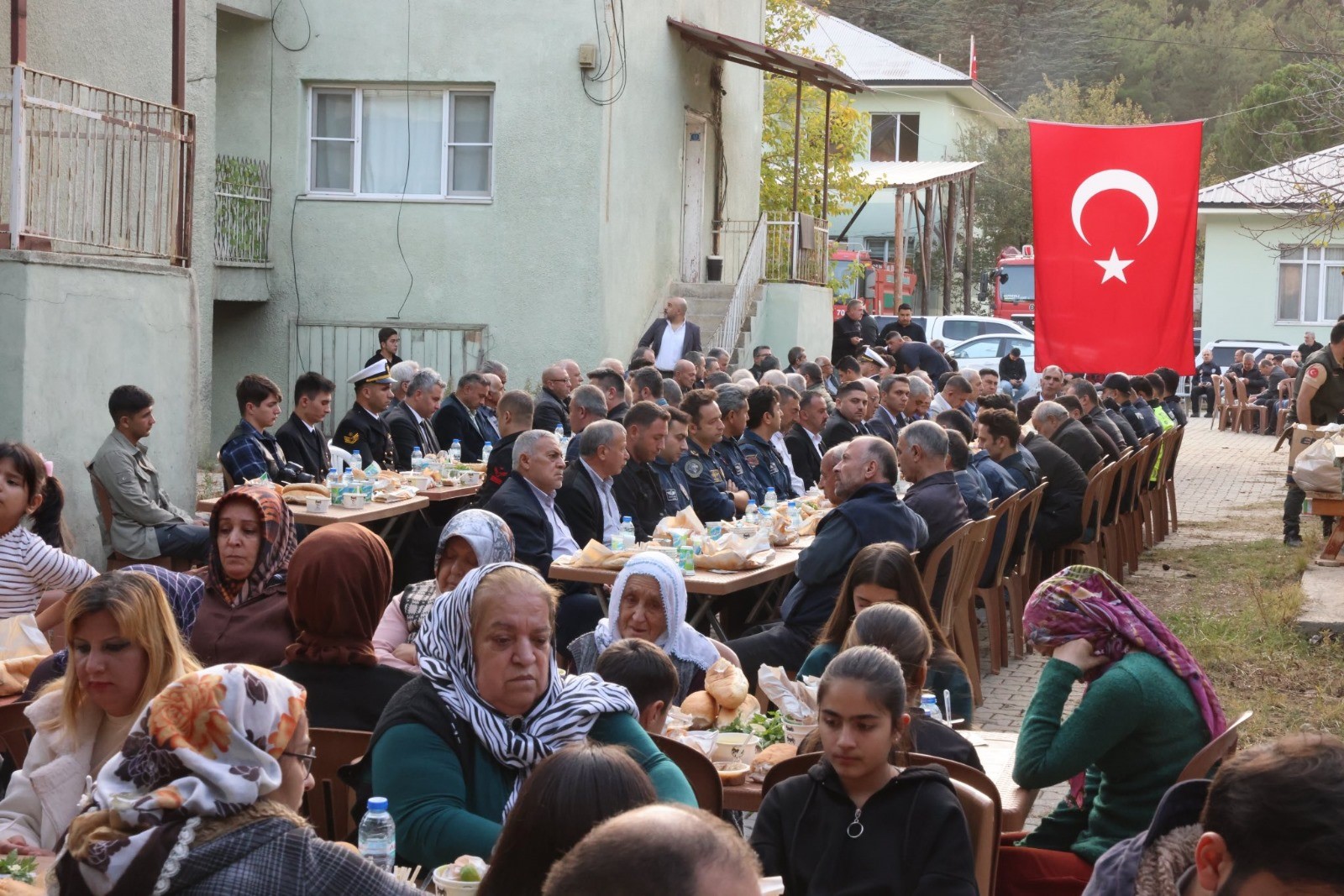 Şehit Deniz Teğmen Öz için mevlit okutuldu