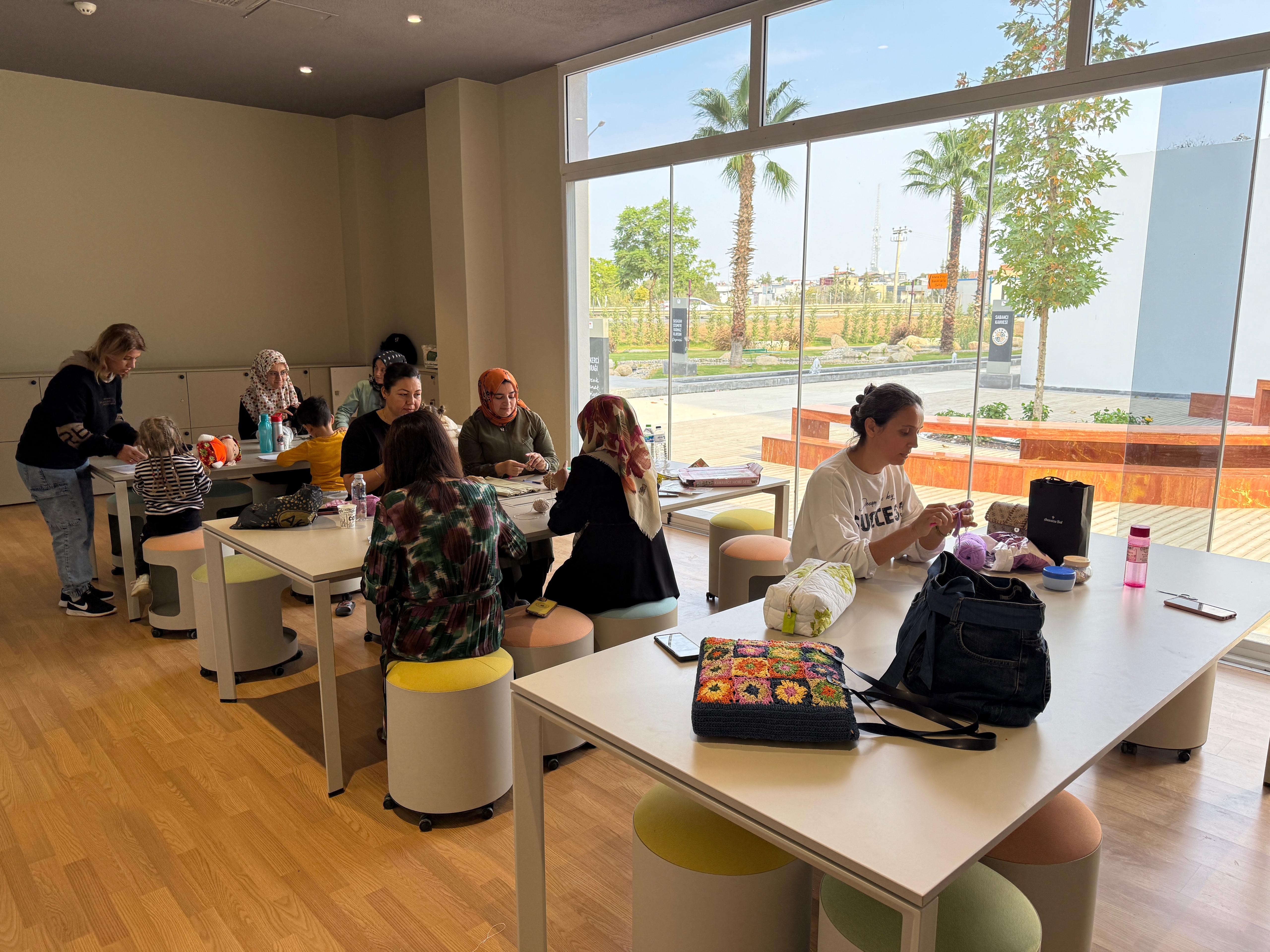 Sarıçam’da el emeğiyle kadın gücü: "El Sanatları Kursu" açıldı
