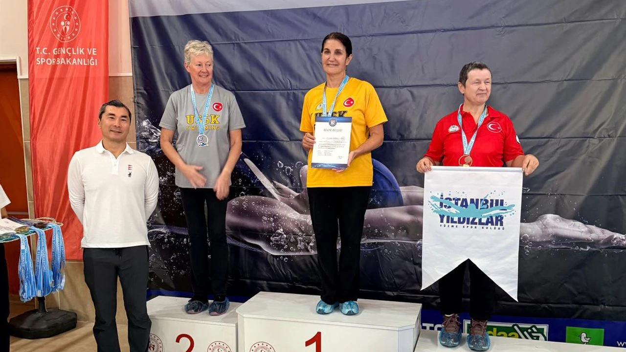 Adanalı yüzücüler Kırklareli’nde madalyalara ambargo koydu