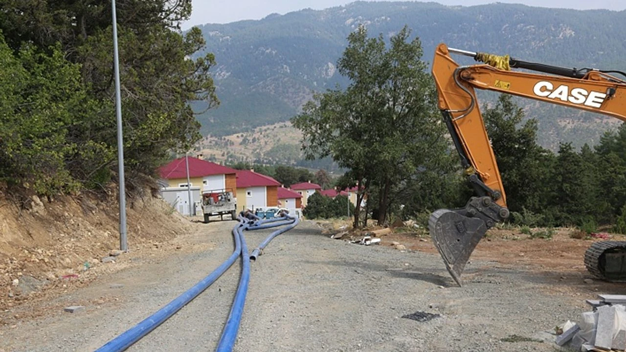 Pozantı Fındıklı’ya kesintisiz su için 3 kilometrelik yeni hat çalışması