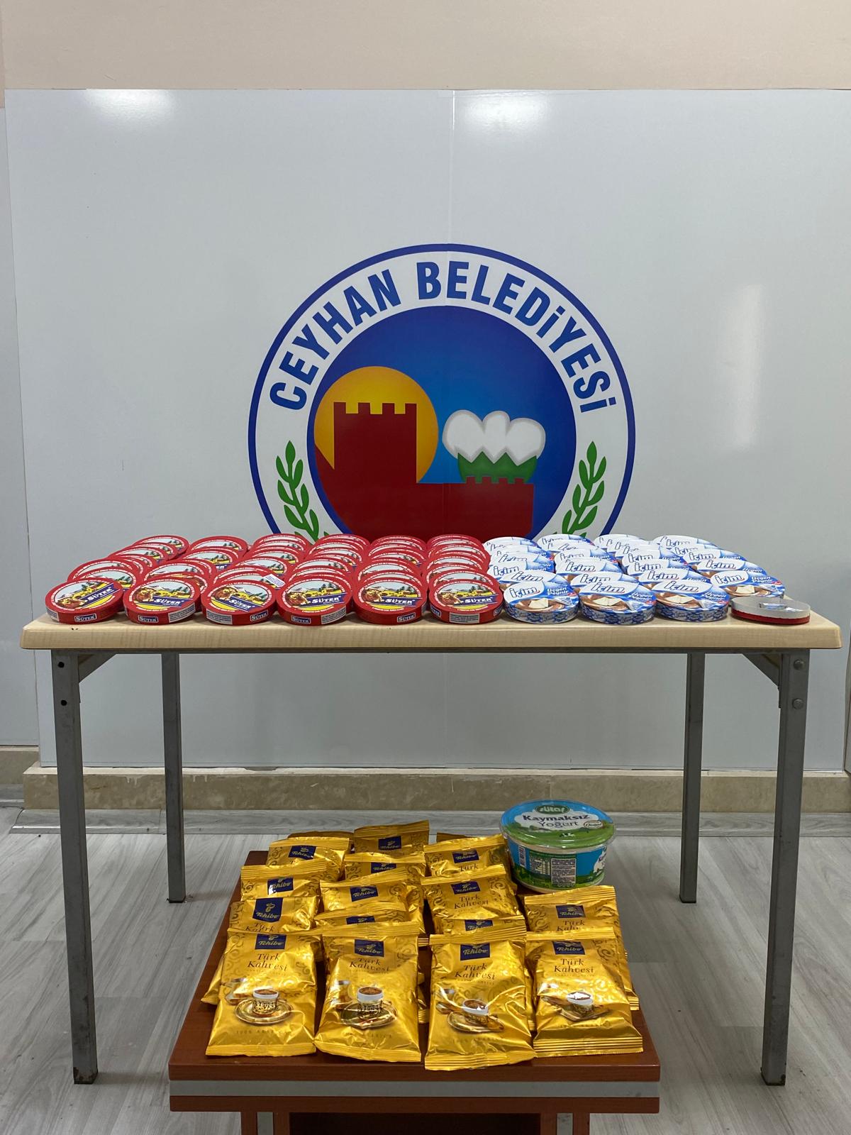 Ceyhan’da tarihi geçmiş ürün operasyonu: Zabıta onlarca ürüne el koydu