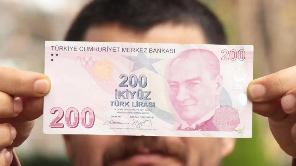 200 TL banknot tedavülden kalkıyor mu?
