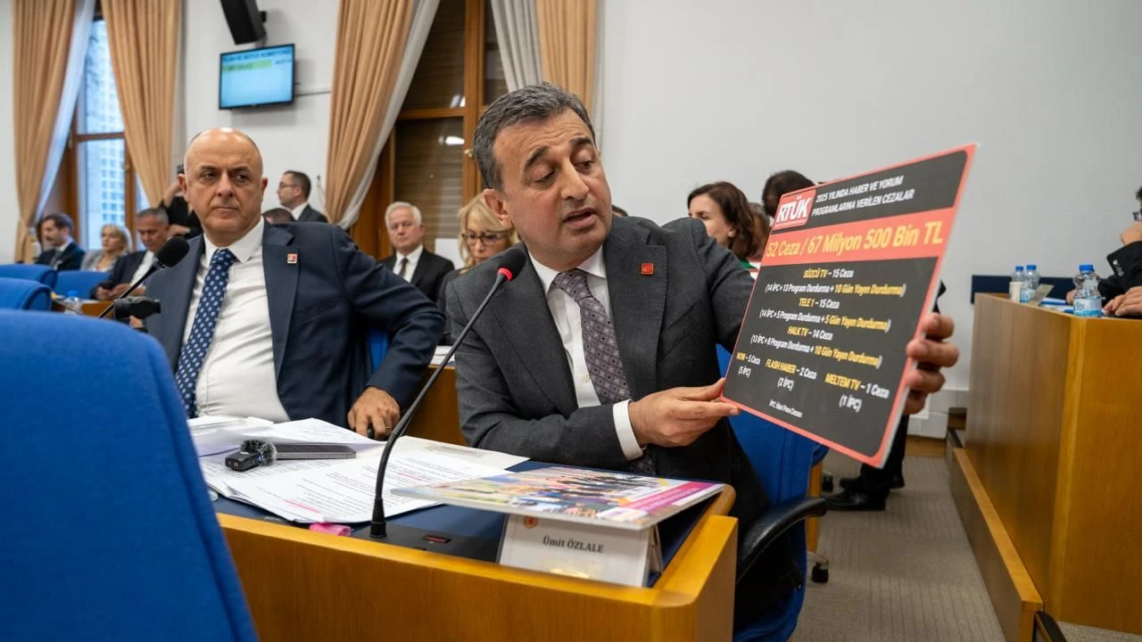 Bulut "Ya yandaş olacaksınız, ya da yok olacaksınız"