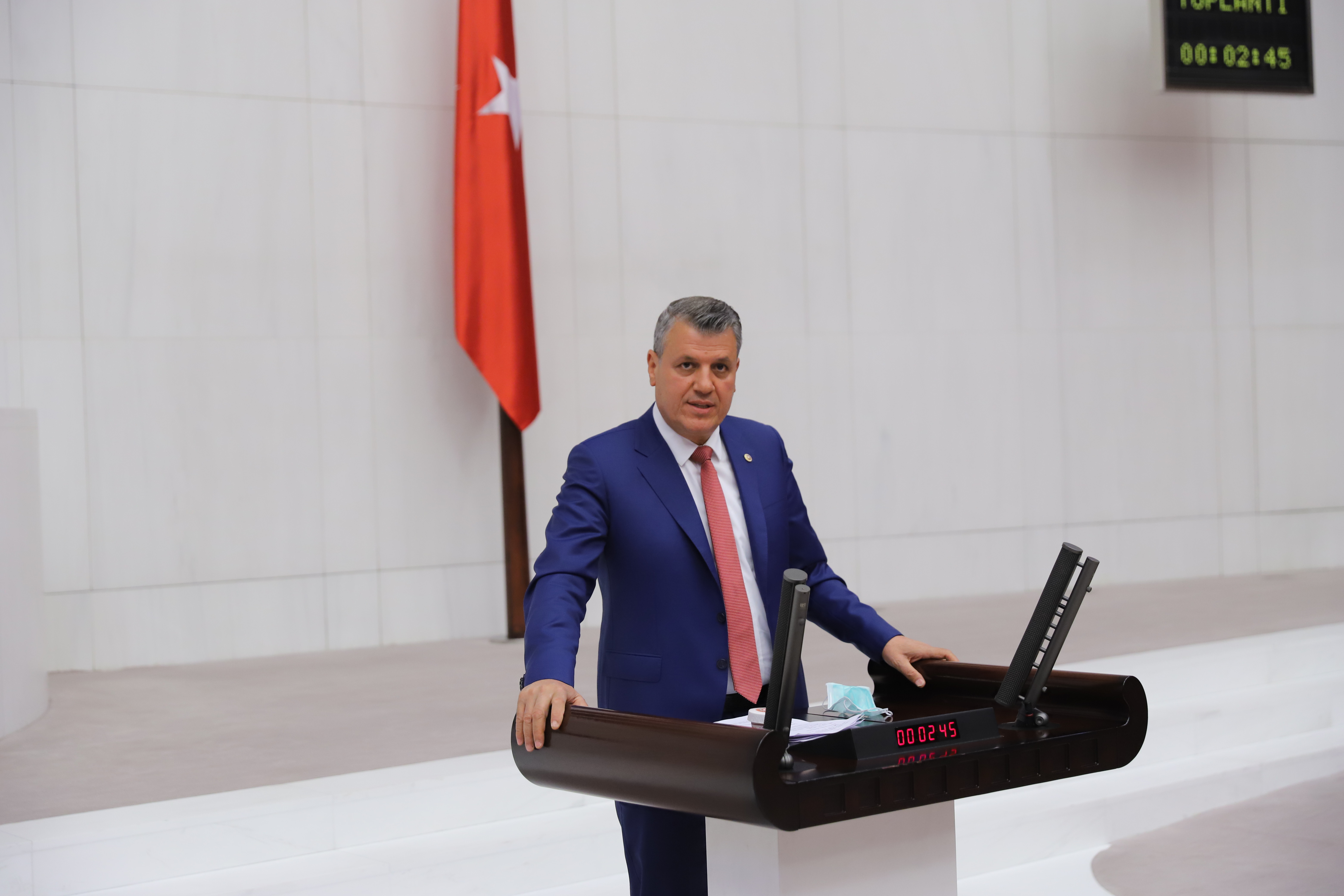 "Hurma ve greyfurt üreticileri yok sayıldı"