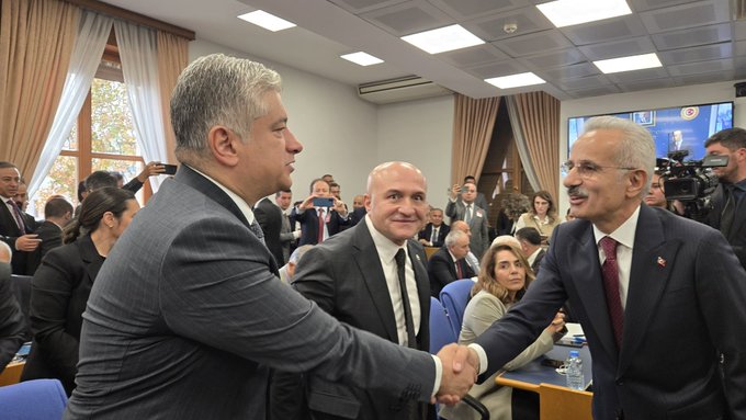 Adana’nın kuzey ilçeleri için ulaşım alarmı: “Bu yollar sahipsiz mi?”