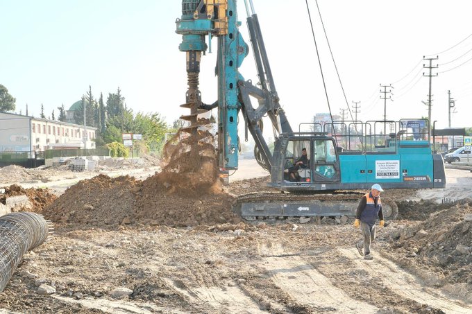 Adana’nın kilit noktası D400’de dönüşüm hızlandı